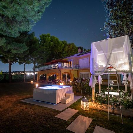 Tra Gli Alberi E Il Mare Bed & Breakfast Sirolo Dış mekan fotoğraf