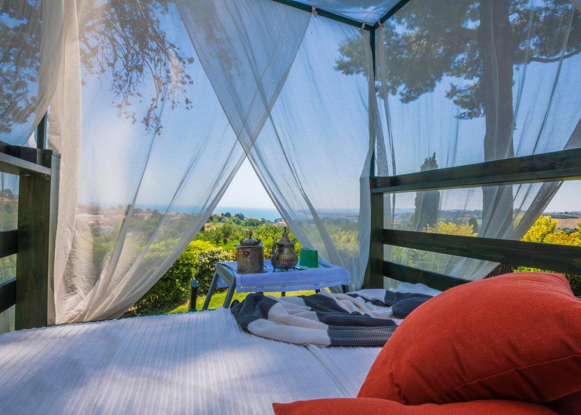 Tra Gli Alberi E Il Mare Bed & Breakfast Sirolo Dış mekan fotoğraf
